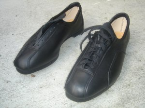 Reynolds cycling shoes. Made in England.